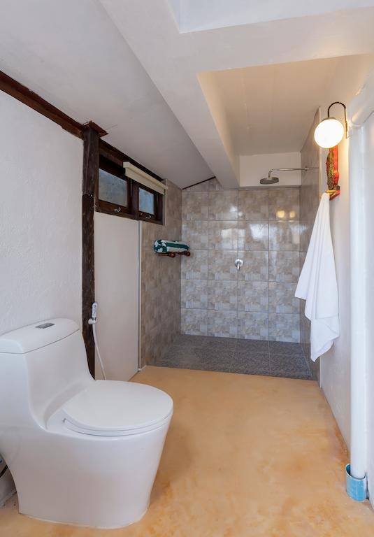 Baan Khunying - Secluded Phuket Beachfront Villa Rawai Cameră foto