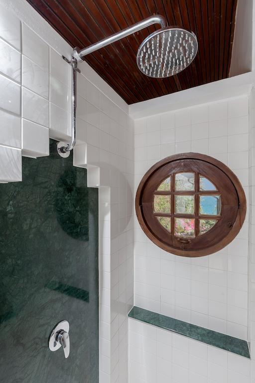 Baan Khunying - Secluded Phuket Beachfront Villa Rawai Cameră foto