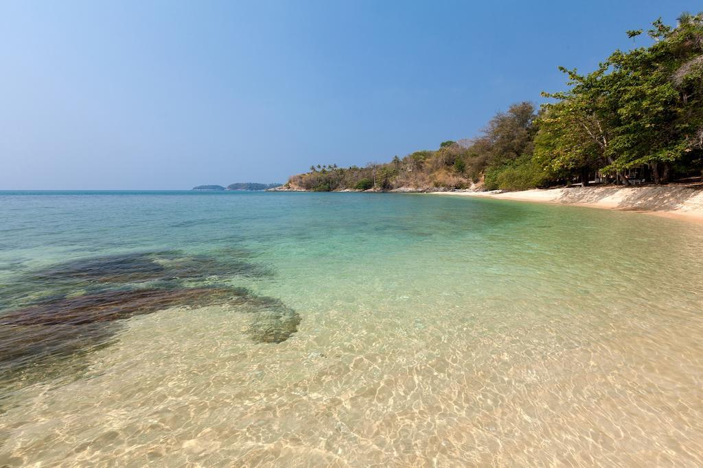 Baan Khunying - Secluded Phuket Beachfront Villa Rawai Cameră foto
