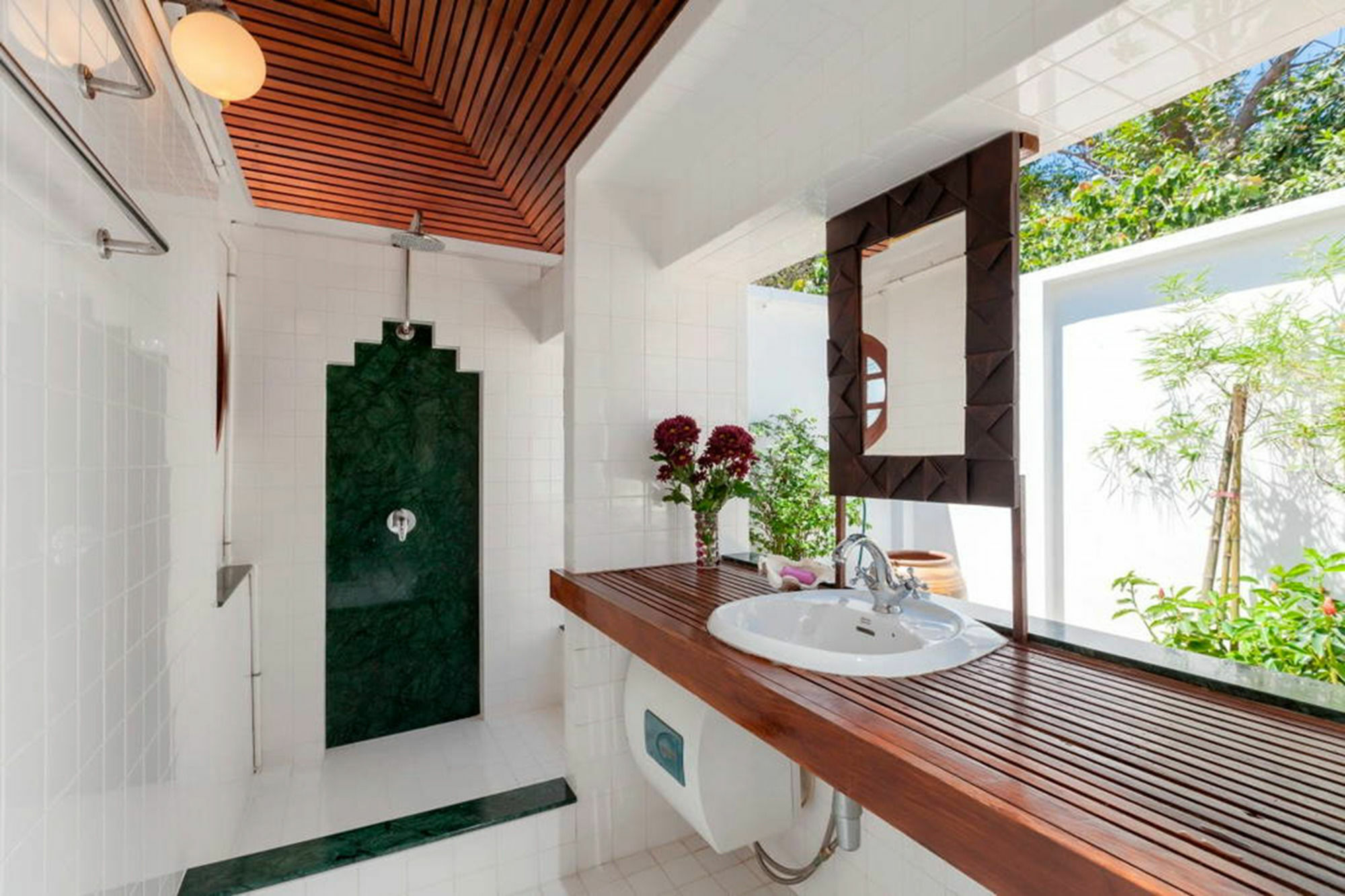 Baan Khunying - Secluded Phuket Beachfront Villa Rawai Exterior foto